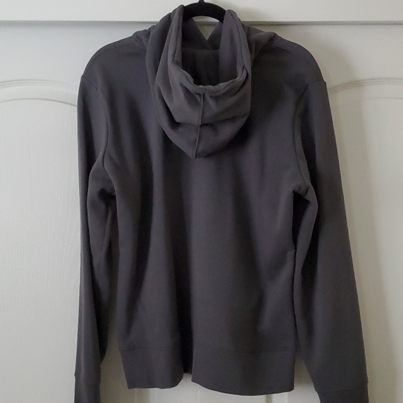 The North Face Sweatshirt - Picture 2 of 4